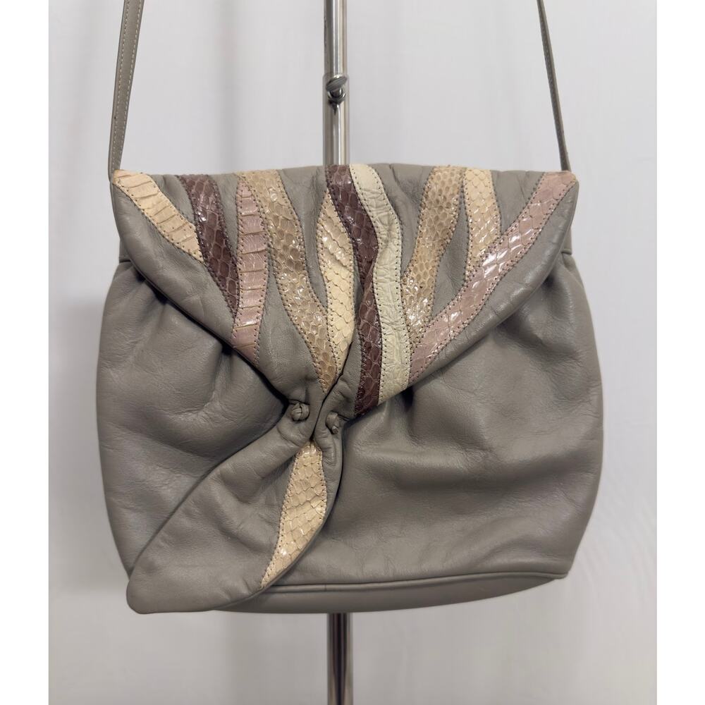 Vintage 80s Vinetto Leather Crossbody with Snakeskin.